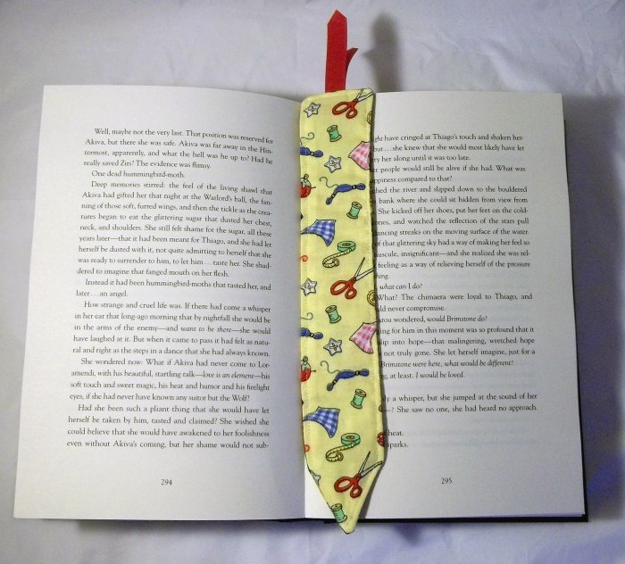 Things to make and do - Fabric Bookmarks