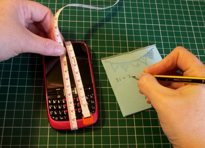 Things to make and do - Fabric Mobile Phone Case