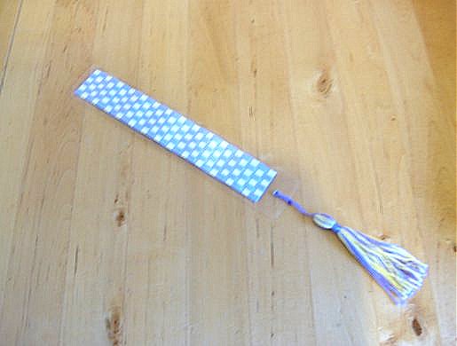 Things to make and do - Paper weaving bookmark