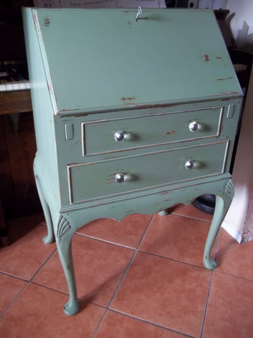 Things to make and do - How to Shabby-Chic Furniture