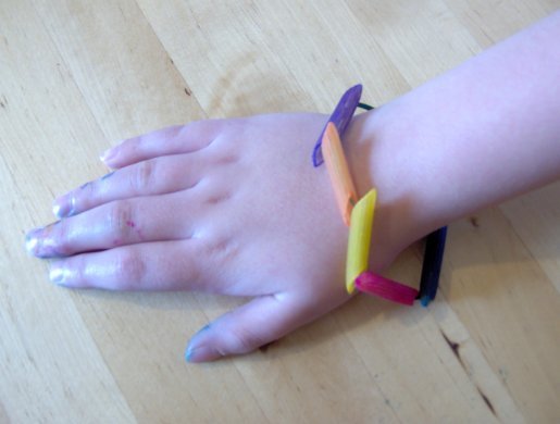 Things to make and do - Pasta jewellery