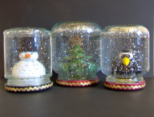 Things to make and do - Snow Globe