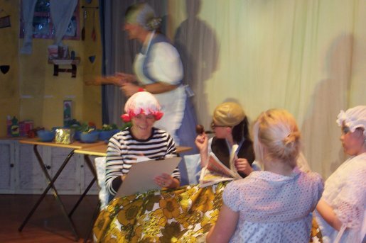 Things to make and do - Join an amateur dramatics society like the Acorn Players