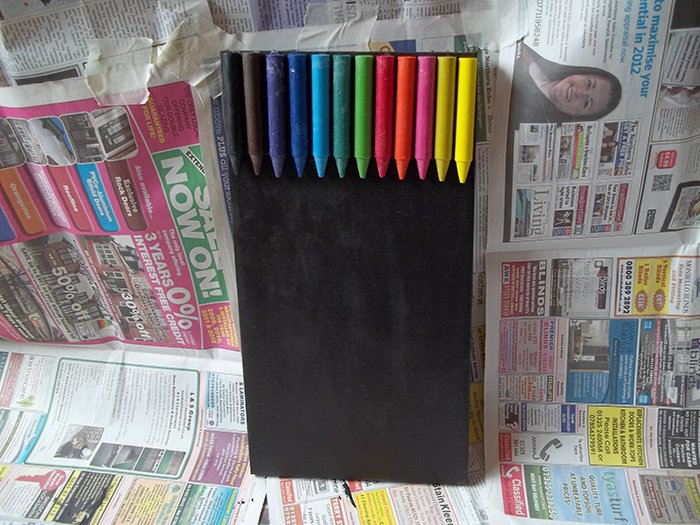 Things to make and do - Melted crayon picture