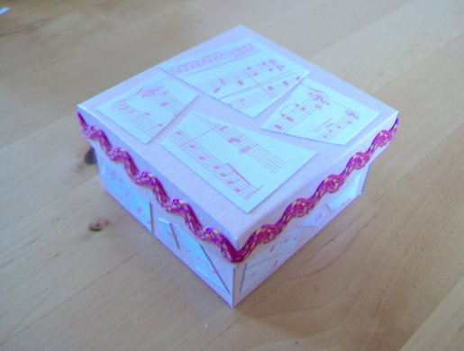 Things to make and do - Make a lidded square box
