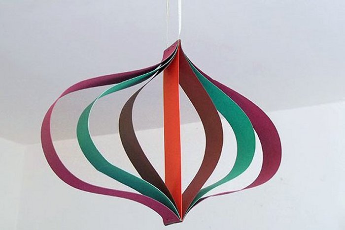 Things to make and do - Curved Paper hanging decoration