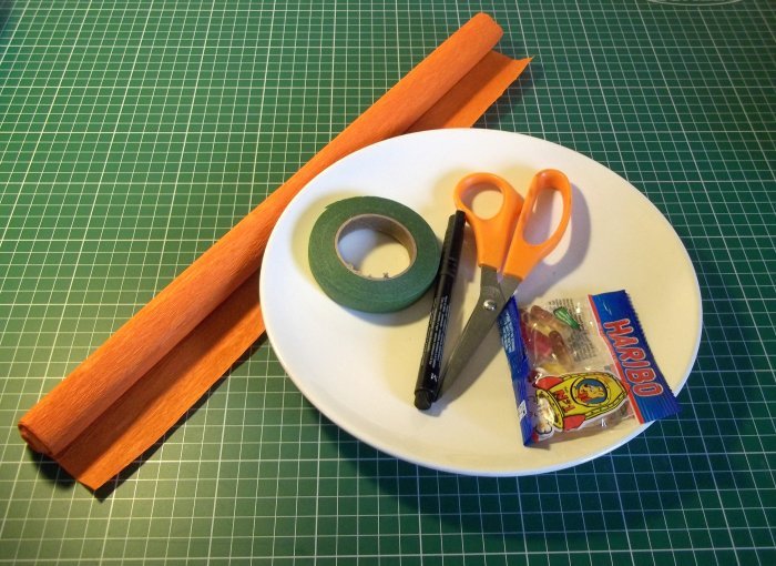 Things to make and do - Halloween Paper Pumpkin Favours