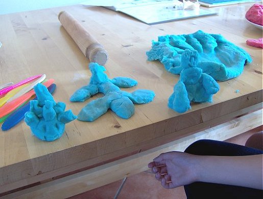 Things to make and do - art: Play Dough